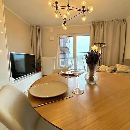 Halo 3 Check In 24h Privat Parking Wrocław