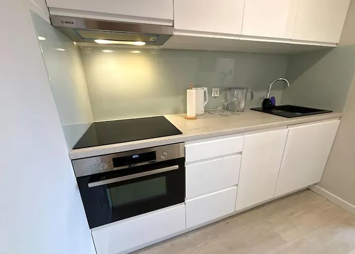 Halo 3 Check In 24h Privat Parking Apartamento Breslavia